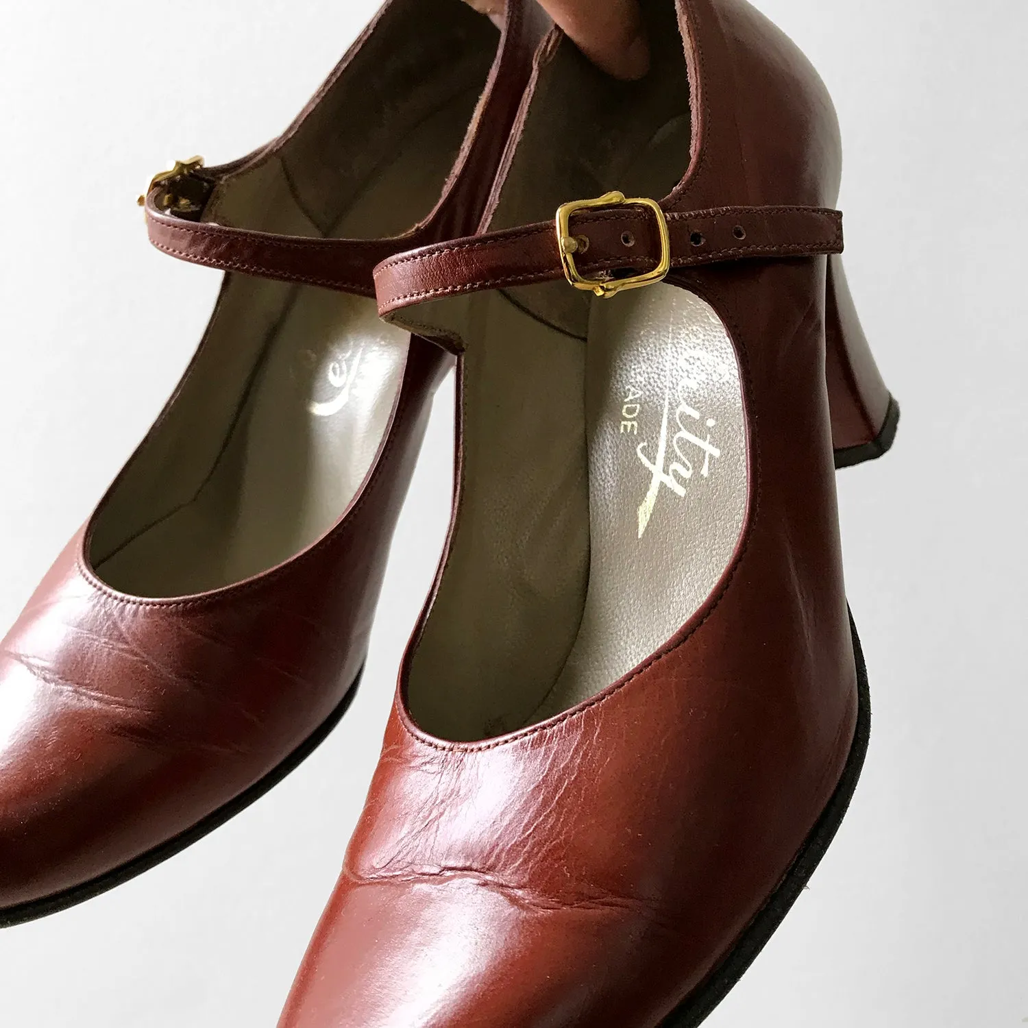 1960s Brown Mary Jane Heeled Shoes