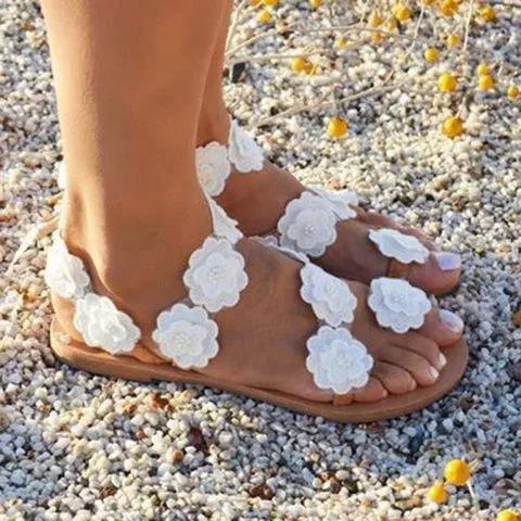 Chicvane Boho Style Flower Decoration Clip Toe Flat Sandals