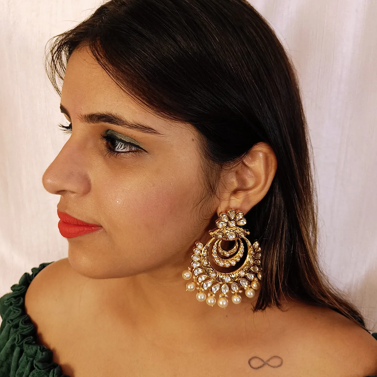 Gold Plated Beautifully Royal Kundan Beaded Earrings (E354)