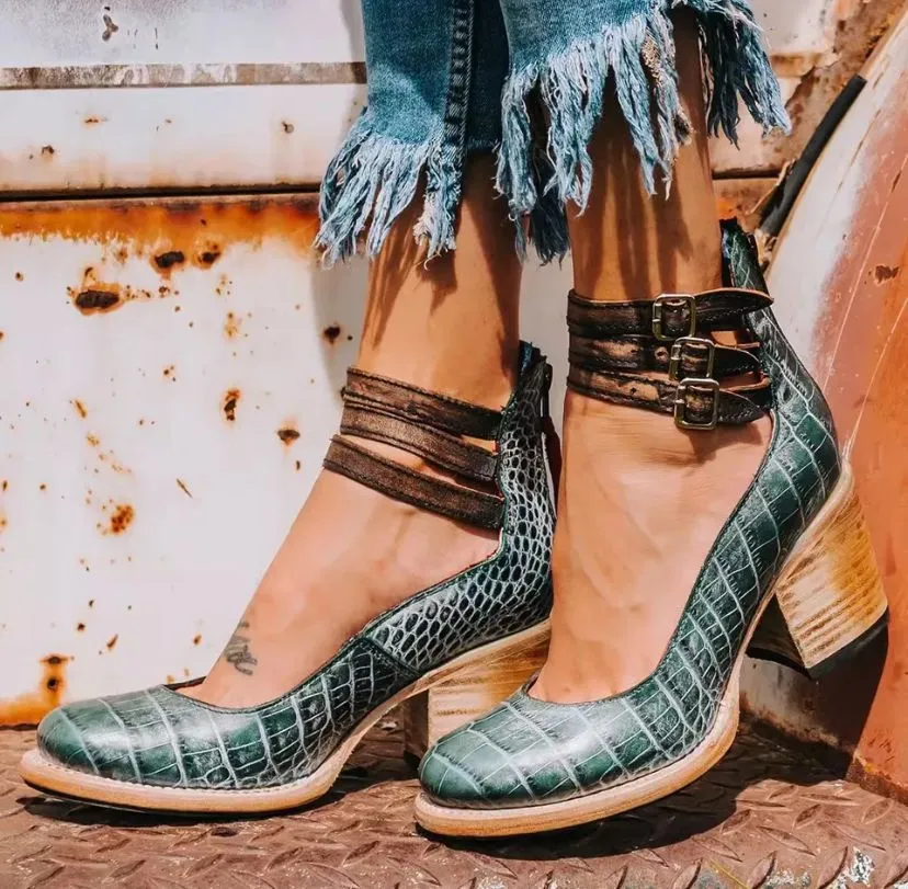 Sylis | Strapped Block Heel Shoes